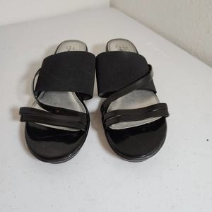 Life Stride Women's Blatant Slip on Sandal size 7 Black